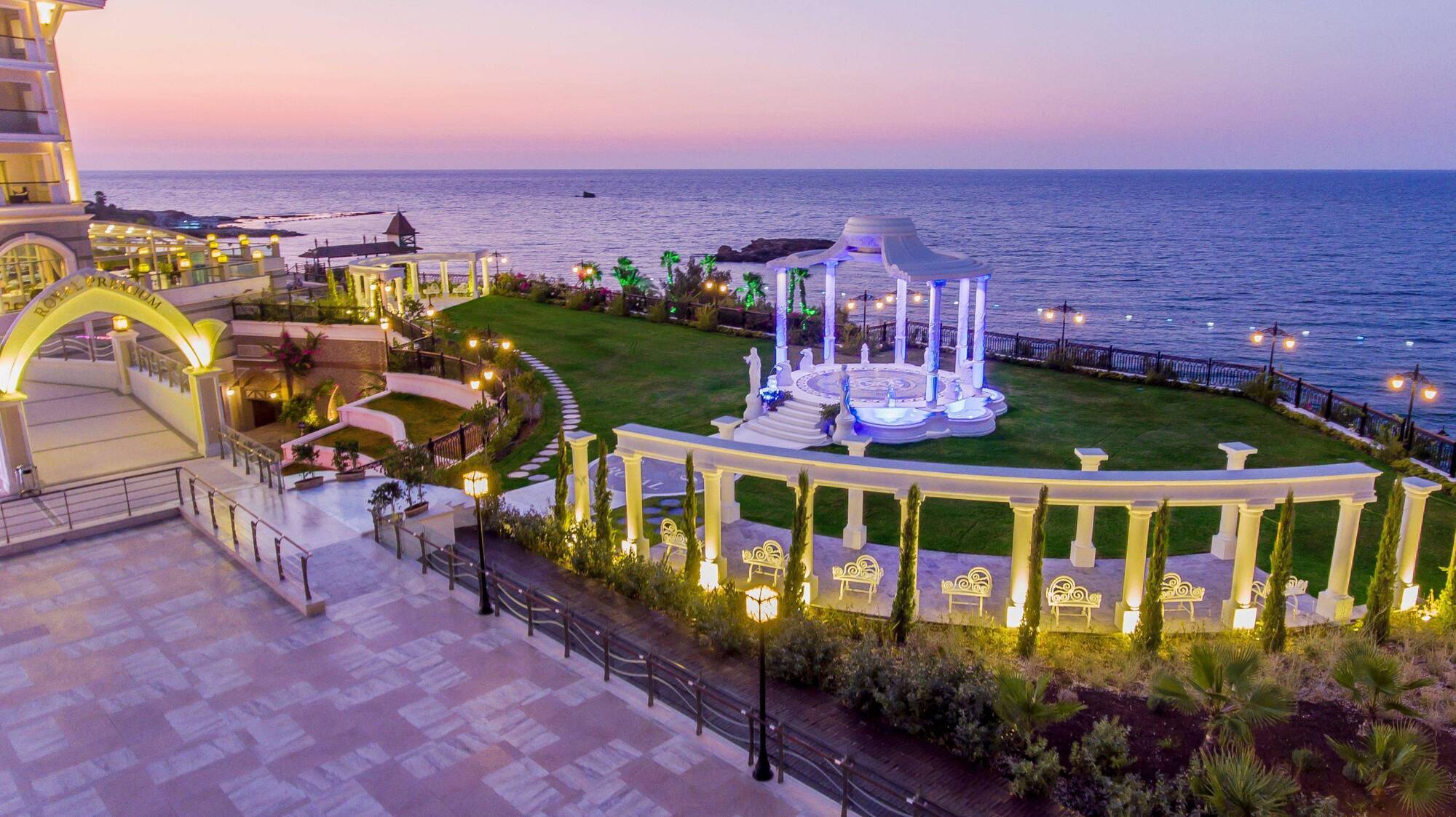 Merit Royal Hotel & Casino Karavász Kültér fotó